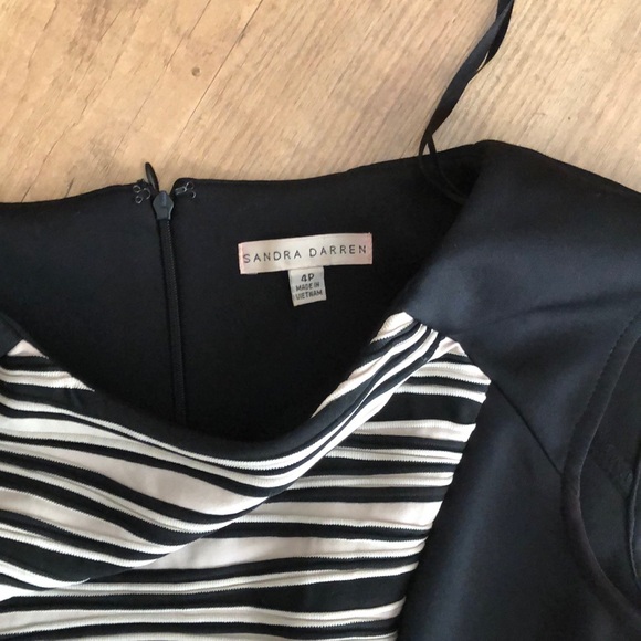 Dress - Picture 3 of 3